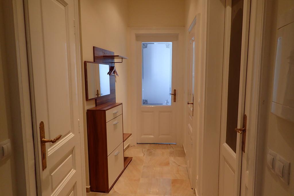Apartment In City Center - Morassi Karlovy Vary Chambre photo